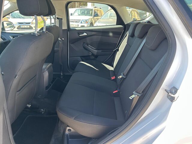 FORD FOCUS BUSINESS 1.5 TDCI AUTO SPANISH LHD IN SPAIN 105000 MILES SUPERB 2016
